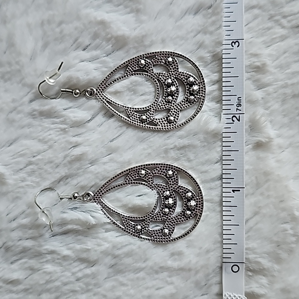 Earrings - Picture 5 of 5